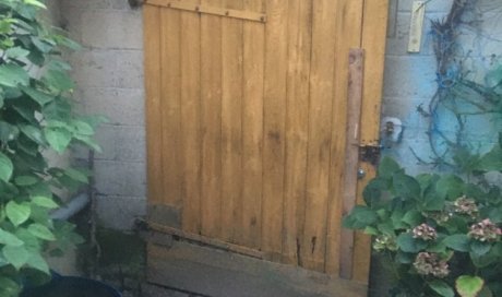 Porte en bois extérieur  - Avant